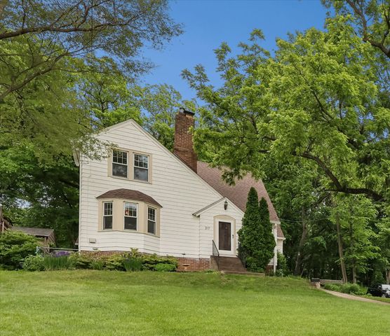 317 58th Street, Des Moines, IA 50312