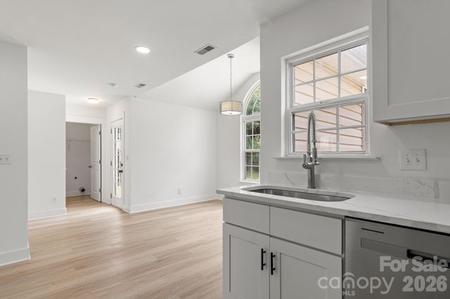 223 Newport Drive, Kannapolis, NC 28081
