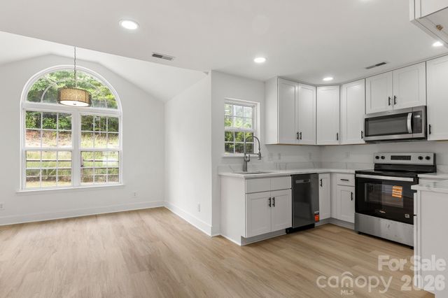 223 Newport Drive, Kannapolis, NC 28081
