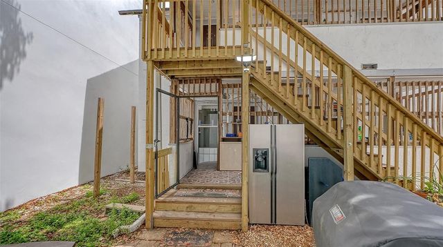 420 KUMQUAT COURT, Sarasota, FL 34236