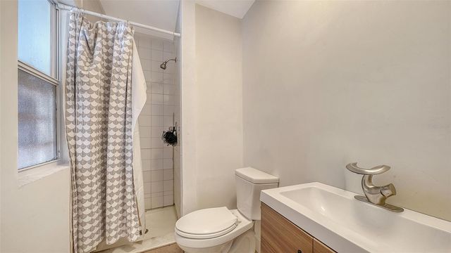 420 KUMQUAT COURT, Sarasota, FL 34236