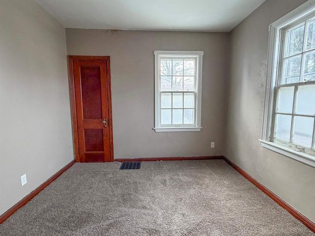 1211 WELLS STREET, Marinette, WI 54143