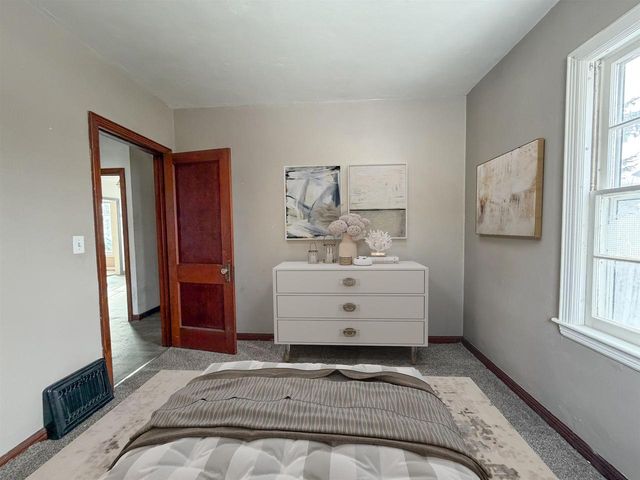 1211 WELLS STREET, Marinette, WI 54143