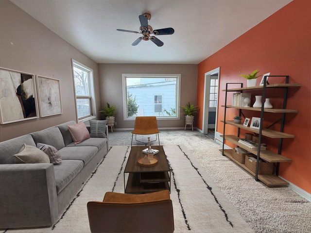 1211 WELLS STREET, Marinette, WI 54143