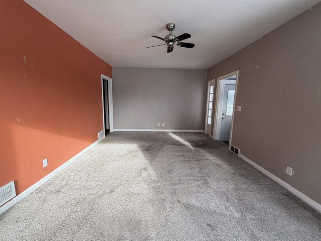 1211 WELLS STREET, Marinette, WI 54143