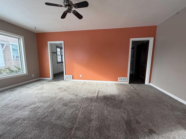 1211 WELLS STREET, Marinette, WI 54143