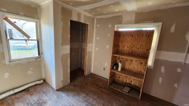 2405 W 10Th Street, Muncie, IN 47302