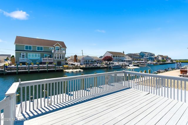 832 Forepeak Drive, Forked River, NJ 08731