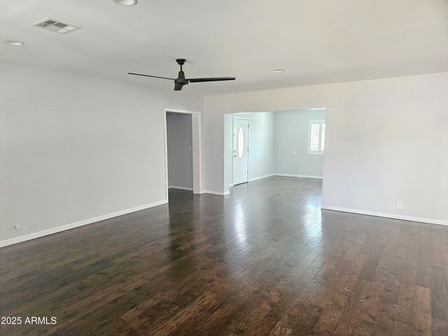 4139 E CLARENDON Avenue, Phoenix, AZ 85018