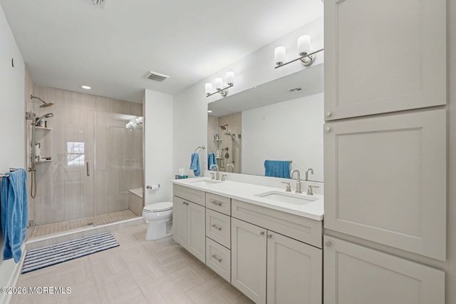 25 Catherine Street 15, Red Bank, NJ 07701