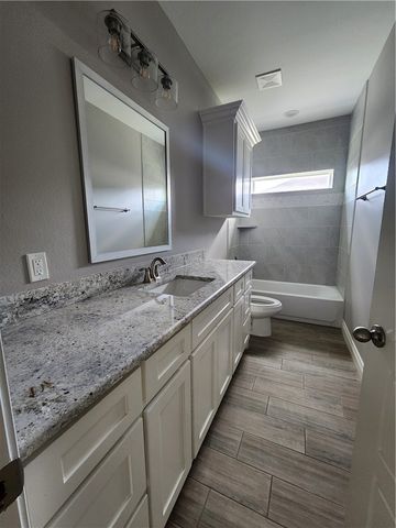 1869 Papa Mori Dr, Corpus Christi, TX 78414