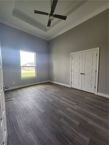 1869 Papa Mori Dr, Corpus Christi, TX 78414
