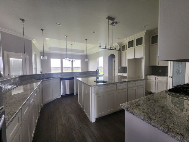 1869 Papa Mori Dr, Corpus Christi, TX 78414
