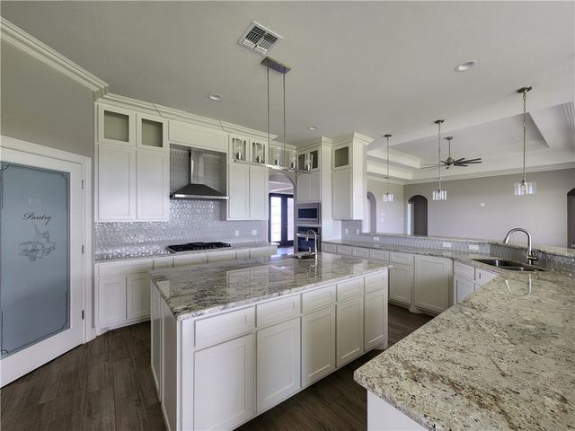 1869 Papa Mori Dr, Corpus Christi, TX 78414