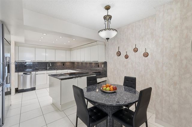 9801 Collins Avenue 14D, Bal Harbour, FL 33154