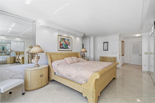 9801 Collins Avenue 14D, Bal Harbour, FL 33154