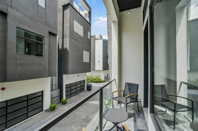 1520 Malone Street, Houston, TX 77007