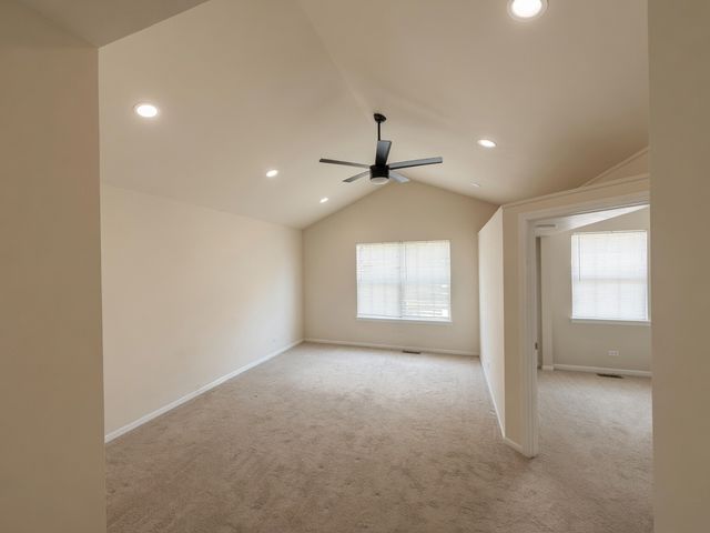 1334 FILLY Lane 1334, Bartlett, IL 60103