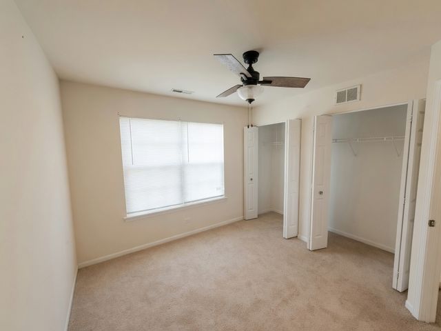 1334 FILLY Lane 1334, Bartlett, IL 60103