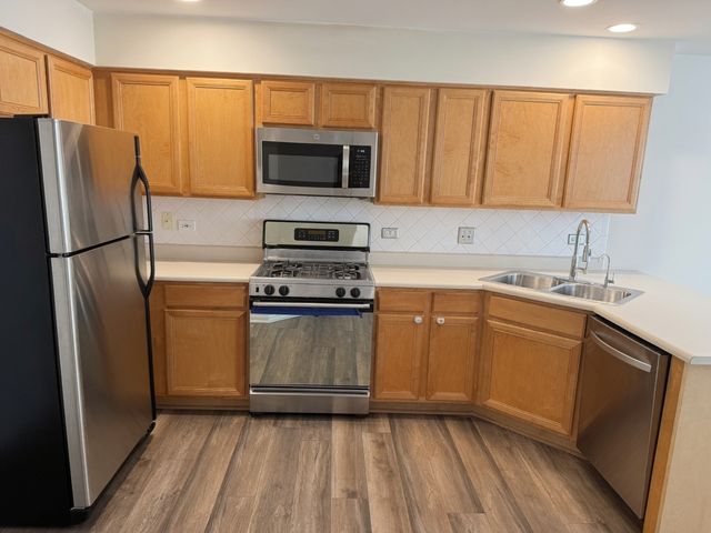 1334 FILLY Lane 1334, Bartlett, IL 60103