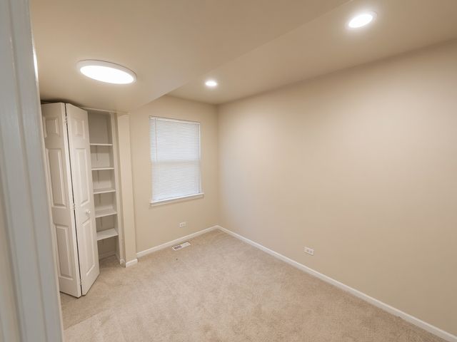 1334 FILLY Lane 1334, Bartlett, IL 60103