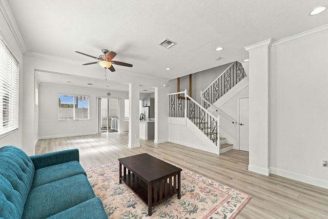 712 SE 2nd Street, Pompano Beach, FL 33060