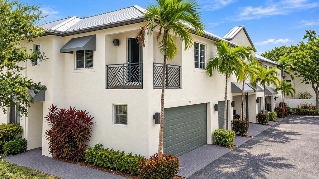 712 SE 2nd Street, Pompano Beach, FL 33060