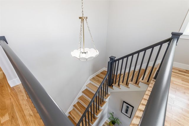 22 Farnsworth Avenue, Tiverton, RI 02878