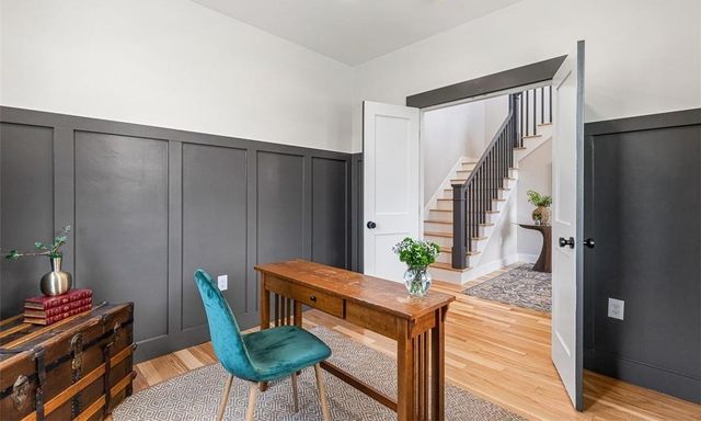 22 Farnsworth Avenue, Tiverton, RI 02878