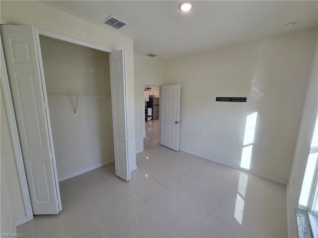 2514 31st ST SW, Lehigh Acres, FL 33976