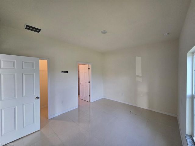 2514 31st ST SW, Lehigh Acres, FL 33976