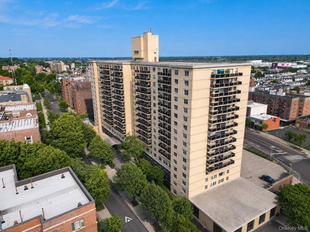 175-20 Wexford Terrace 10D, Jamaica Estates, NY 11432 — exterior