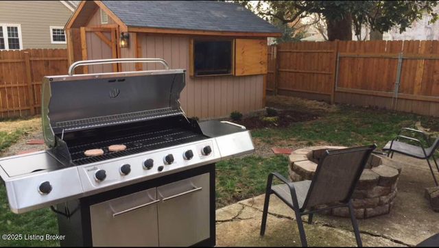 405 Breckenridge Ln, Norbourne Estates, KY 40207