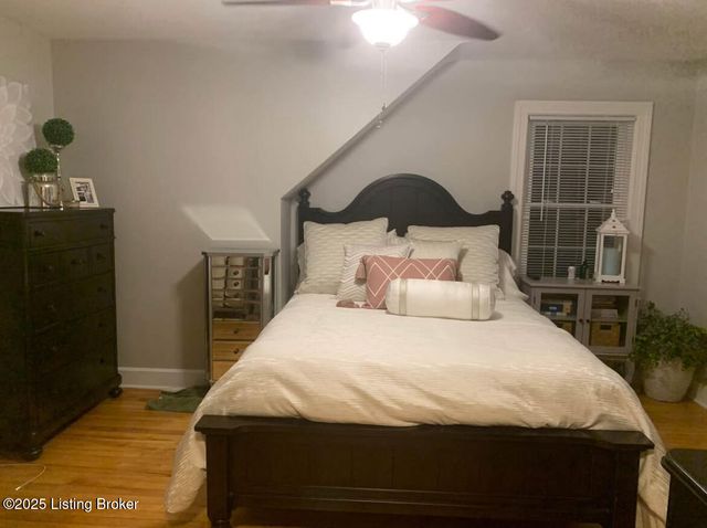 405 Breckenridge Ln, Norbourne Estates, KY 40207