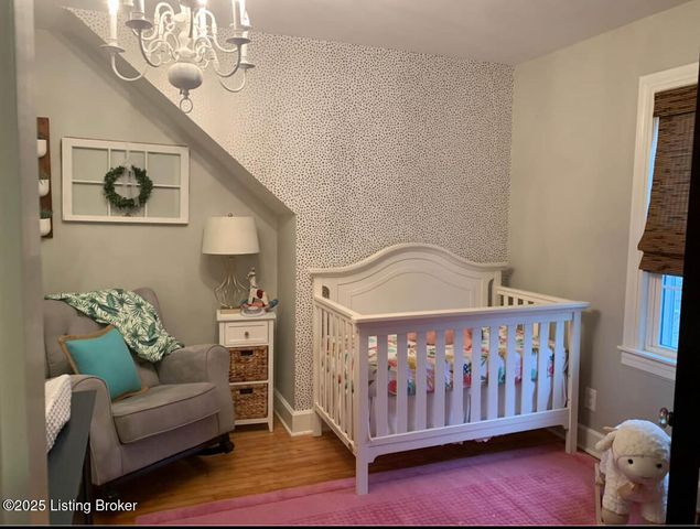 405 Breckenridge Ln, Norbourne Estates, KY 40207