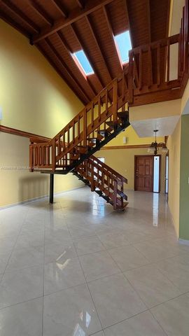 10960 SW 25th St, Miami, FL 33165