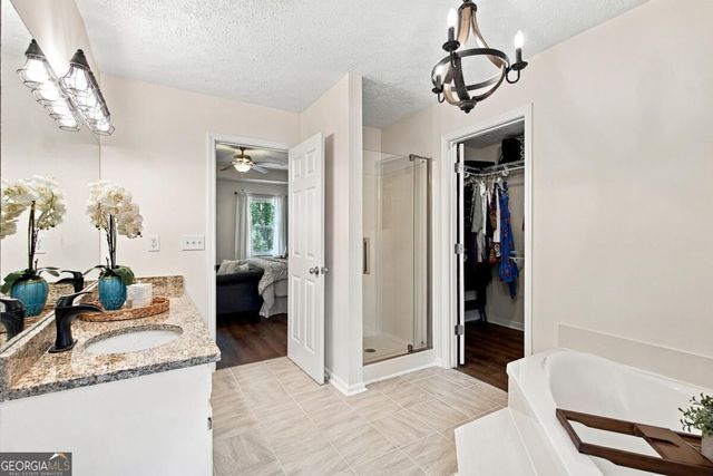 2038 Laurel Cove, Ball Ground, GA 30107