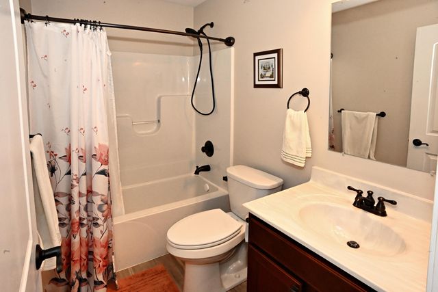 11712 Carolina Street, Crown Point, IN 46307