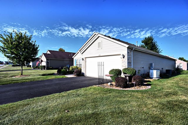 11712 Carolina Street, Crown Point, IN 46307