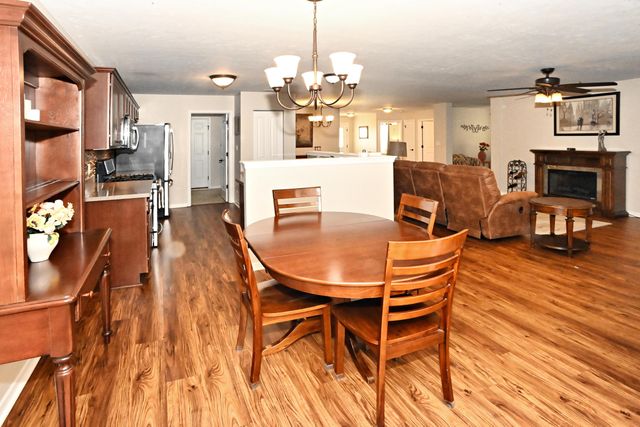 11712 Carolina Street, Crown Point, IN 46307