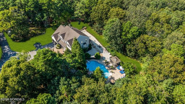 19 Whisper Way, Barnegat, NJ 08005