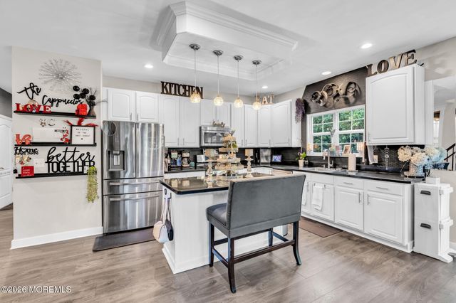 19 Whisper Way, Barnegat, NJ 08005