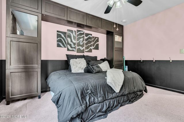 19 Whisper Way, Barnegat, NJ 08005