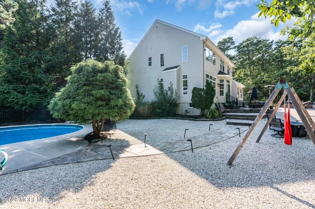 19 Whisper Way, Barnegat, NJ 08005