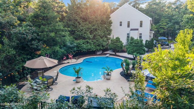 19 Whisper Way, Barnegat, NJ 08005