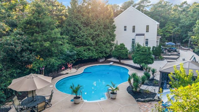 19 Whisper Way, Barnegat, NJ 08005