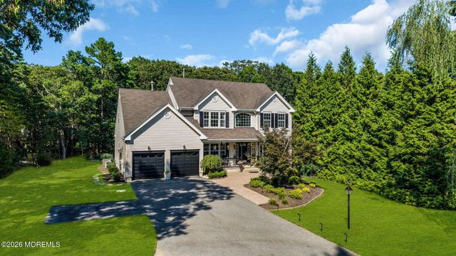 19 Whisper Way, Barnegat, NJ 08005