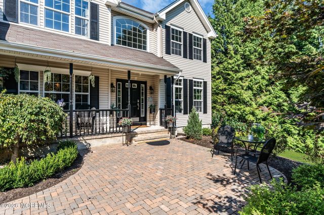 19 Whisper Way, Barnegat, NJ 08005