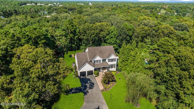 19 Whisper Way, Barnegat, NJ 08005