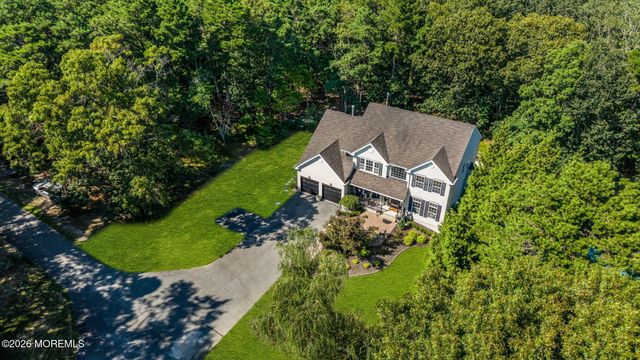 19 Whisper Way, Barnegat, NJ 08005